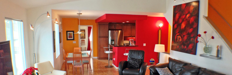 Spacious Living Room / Dining Combo with Open Floorplan