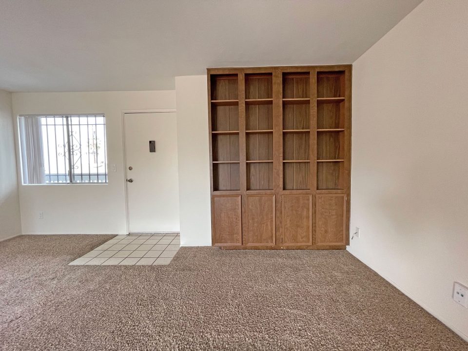 4468 36th St San Diego, CA 92116 living room