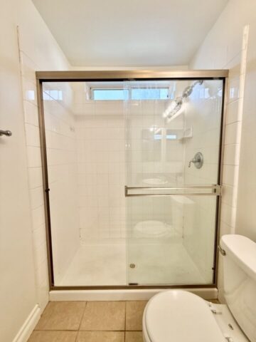 1756-essex-st-unit-305-san-diego_bathroom-2_IMG_5294