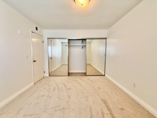 1756-essex-st-unit-305-san-diego_bedroom-2_IMG_5300