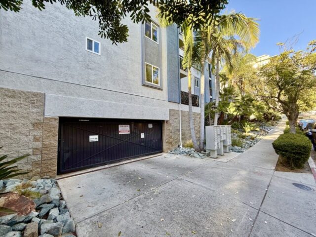 1756-essex-st-unit-305-san-diego_ext-front_IMG_5340