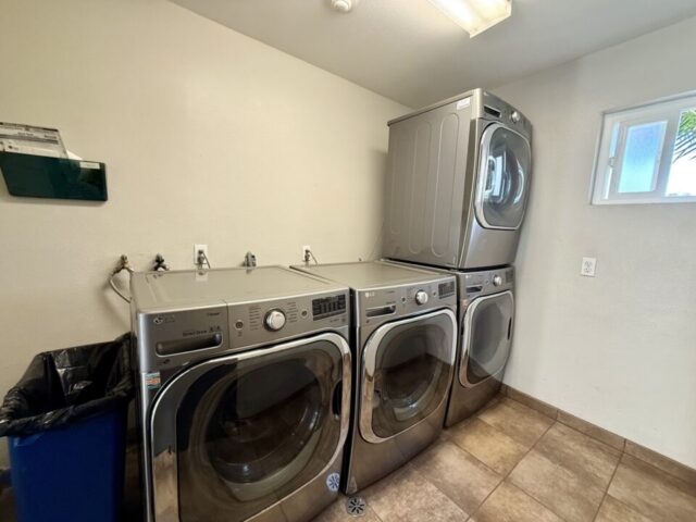 1756-essex-st-unit-305-san-diego_laundry-room_IMG_5318